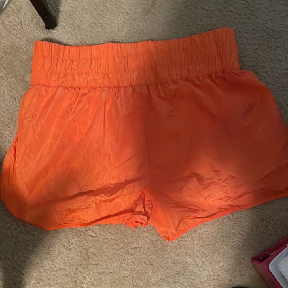 Athletic shorts - Picture 2 of 2
